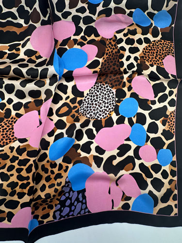 Dabīgā zīda lakats 68x68 cm  "Savanna"