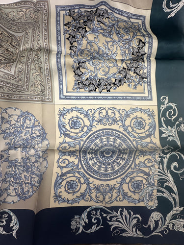 Dabīgā zīda satīna lakats 107x107 cm "Mozaīka"