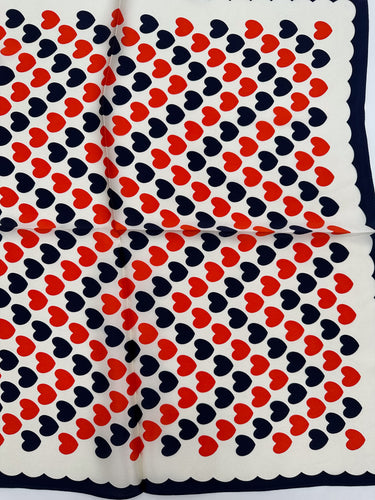 Mazais zīda kakla lakats "Sirsniņa"