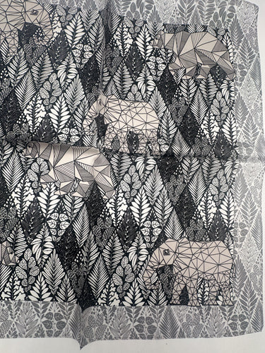 Dabīgā zīda lakats 65x65 cm "Zilonis"