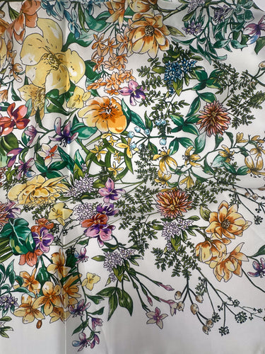 Dabīgā zīda satīna lakats 107x107 cm "Flora II"