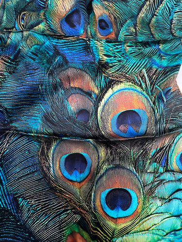 Dabīgā zīda satīna lakats 107x107 cm "Greznības pieskāriens"