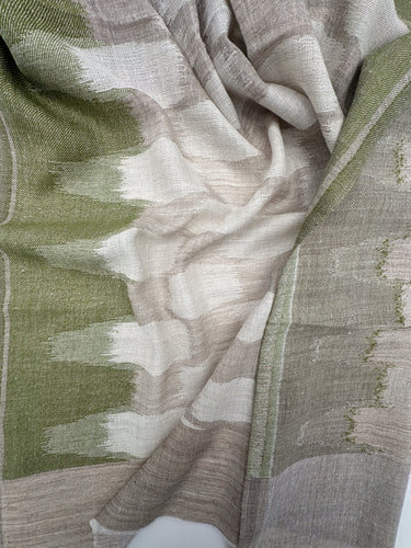 Austa IKAT raksta,  zīda un kašmira šalle